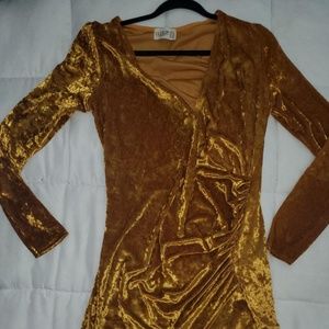 CLUB LONDON GOLD CRUSHED VELVET DRESS